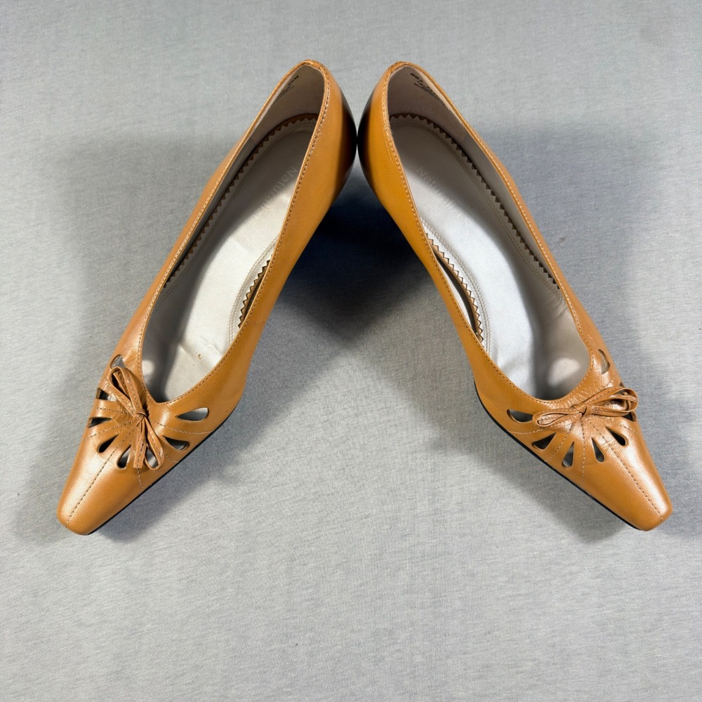 Naturalizer Tan Leather Cutout Bow Kitten Heel Pumps  Made in Brazil 10M